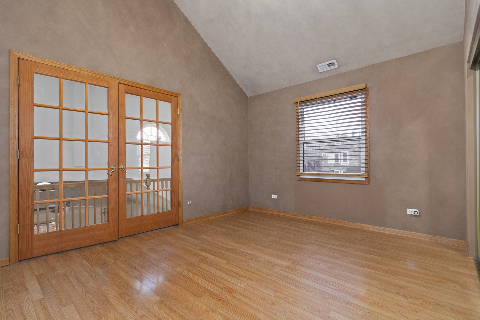 919 W 18th Place Property Photo 18