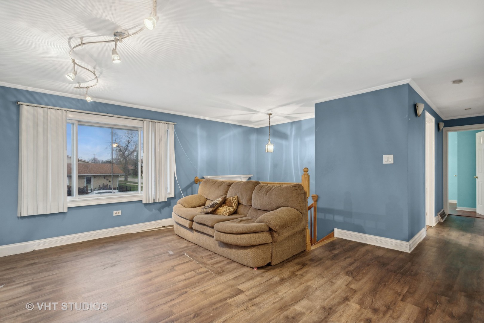 12416 S Trumbull Avenue Property Photo 3