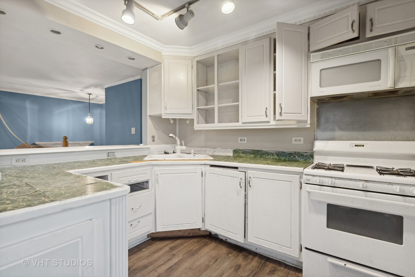12416 S Trumbull Avenue Property Photo 6