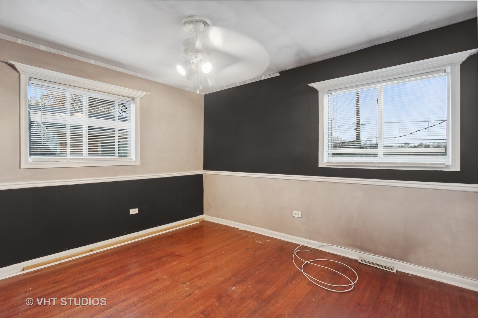 12416 S Trumbull Avenue Property Photo 8