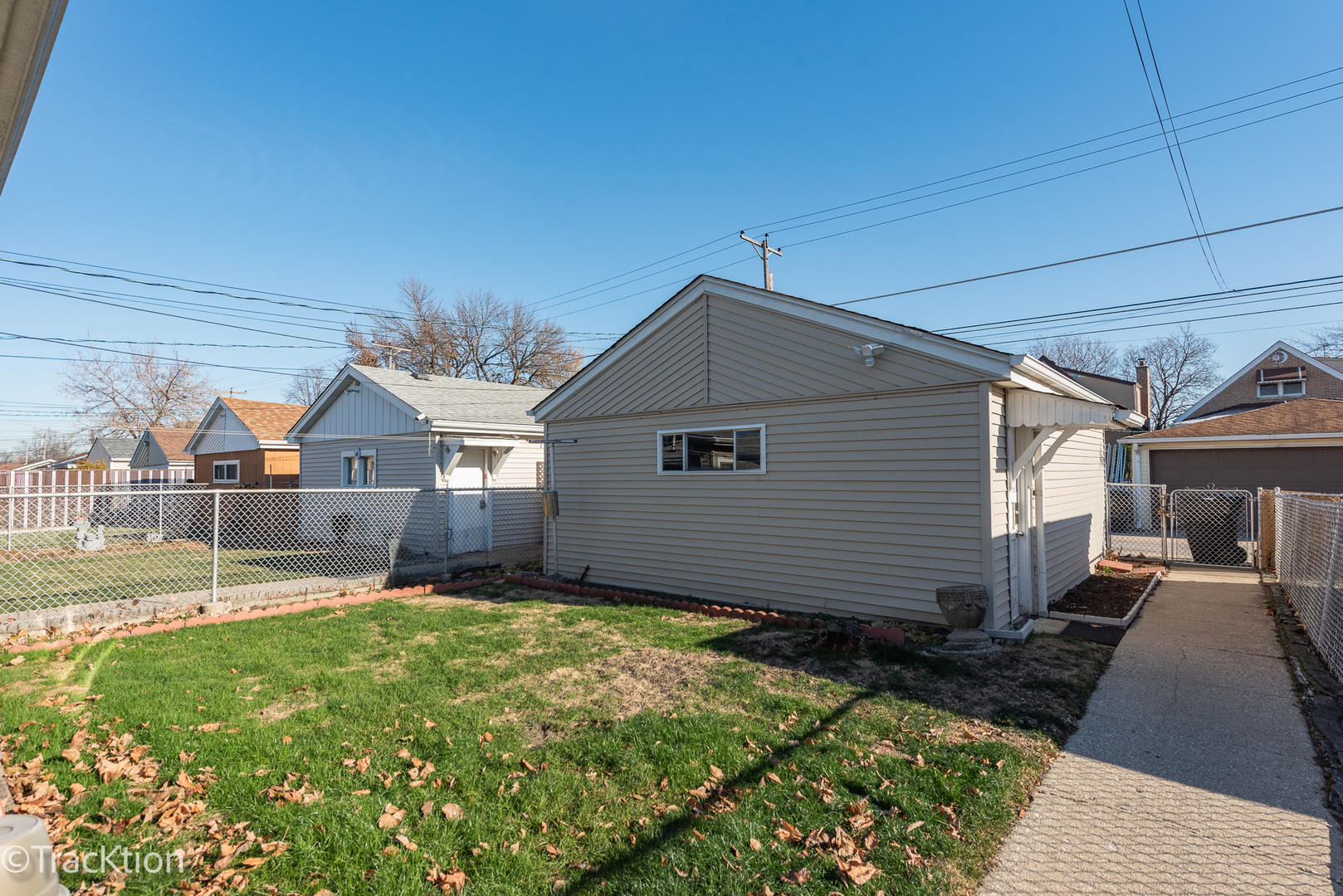 5123 S Laramie Avenue Property Photo 20