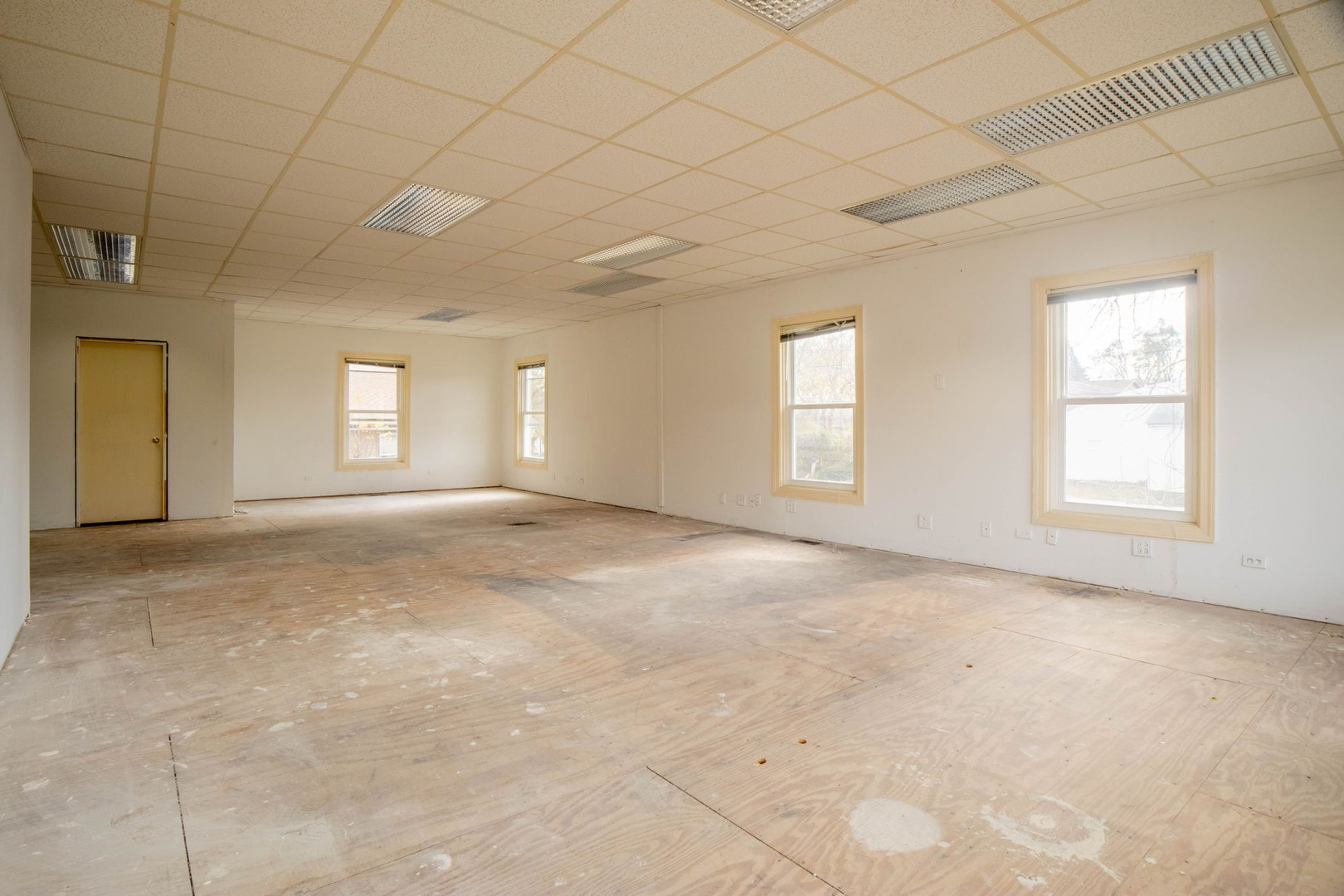 1305 N La-fox St Property Photo 25