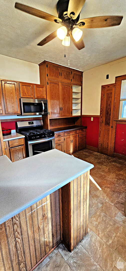 511 S Bloomington Street Property Photo 8
