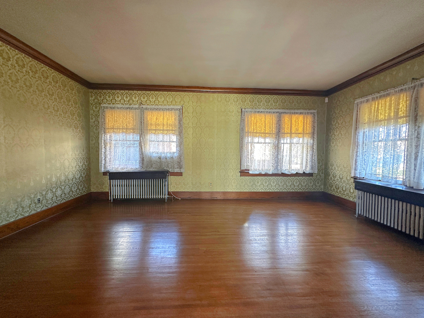 306 S Vermillion Street Property Photo 6