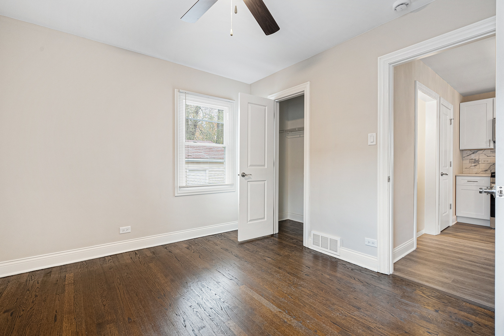 1300 W 97th Street Property Photo 13