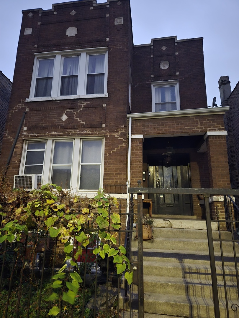 4634 S Sawyer Ave Property Photo 1