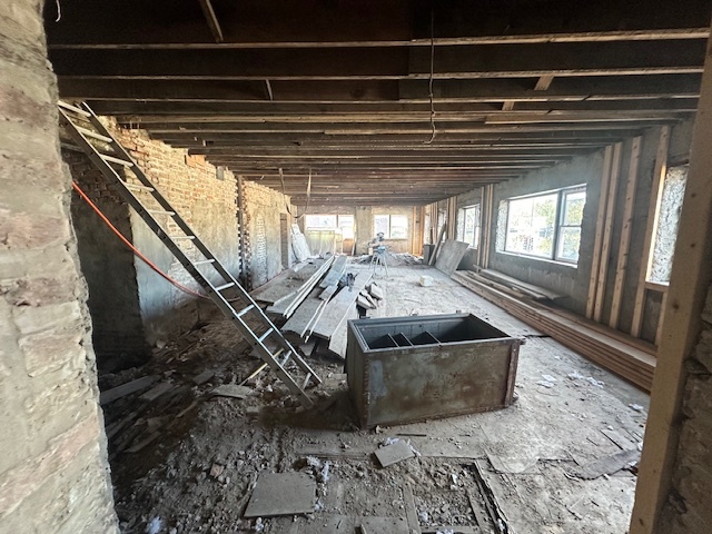 9901 S Ewing Avenue Property Photo 7