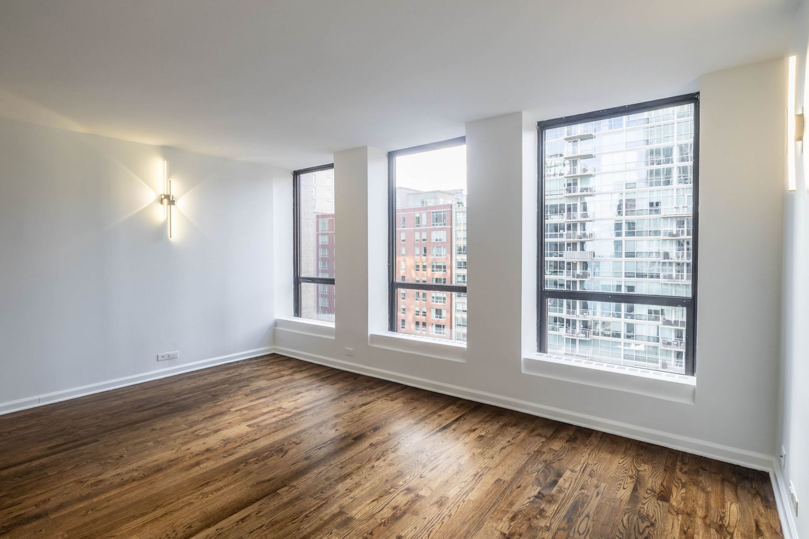 260 E Chestnut Street 1814 Property Photo 15