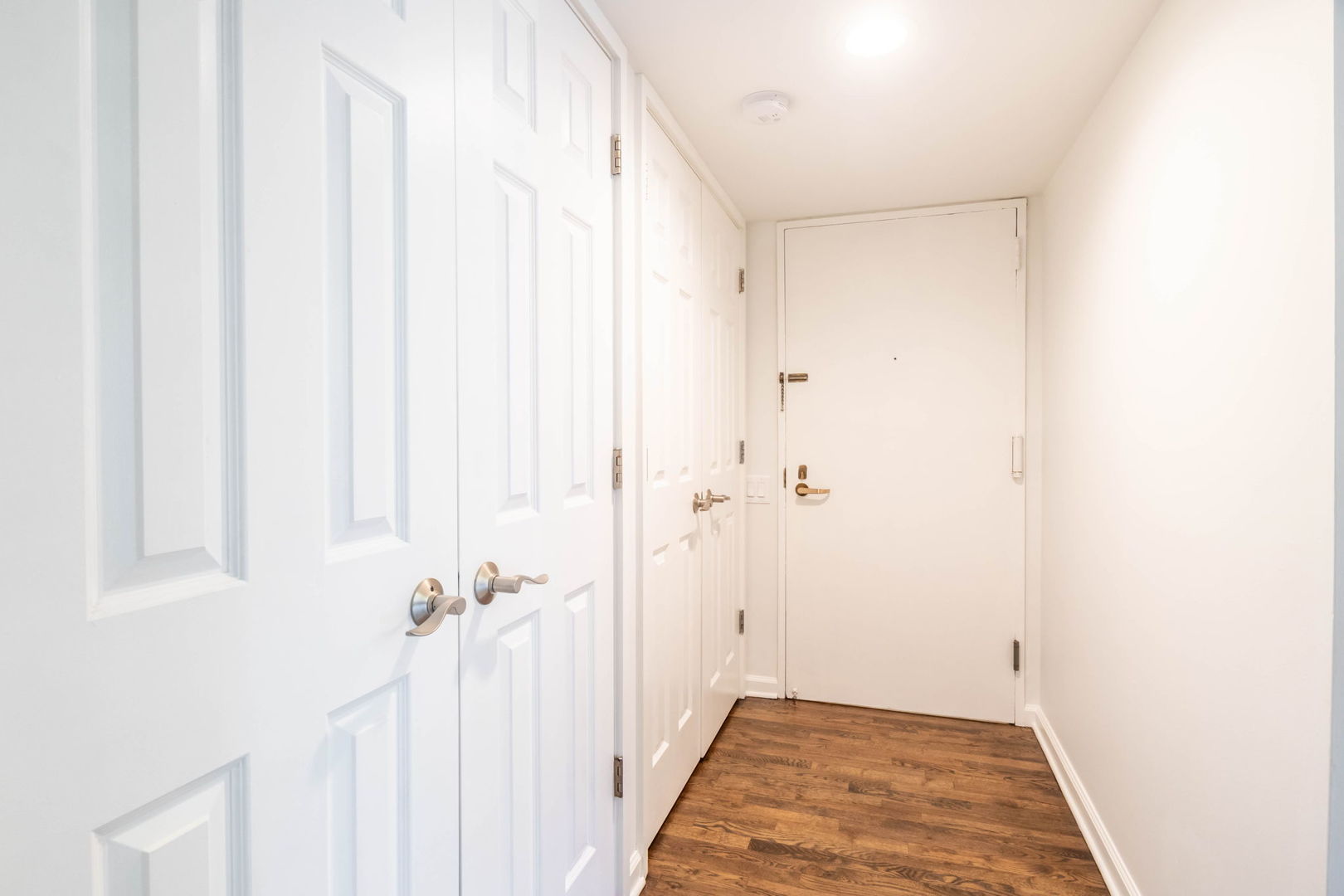 260 E Chestnut Street 1814 Property Photo 18