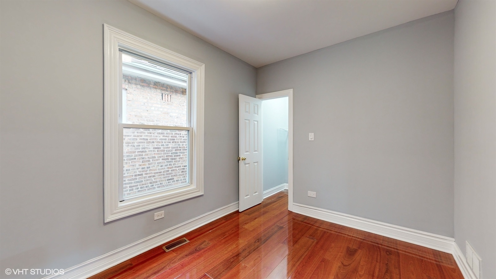 7750 S Rhodes Avenue Property Photo 15