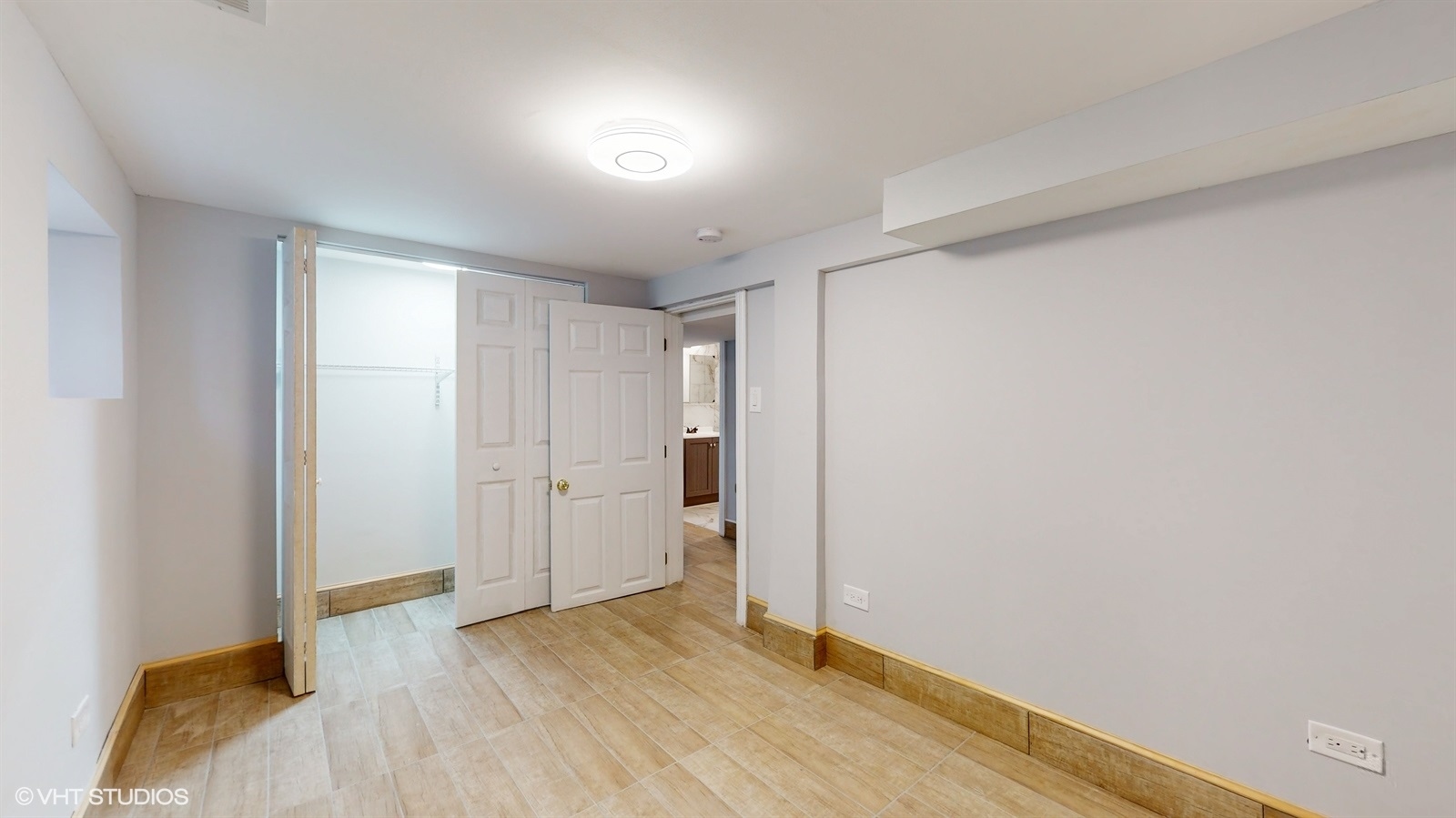 7750 S Rhodes Avenue Property Photo 31