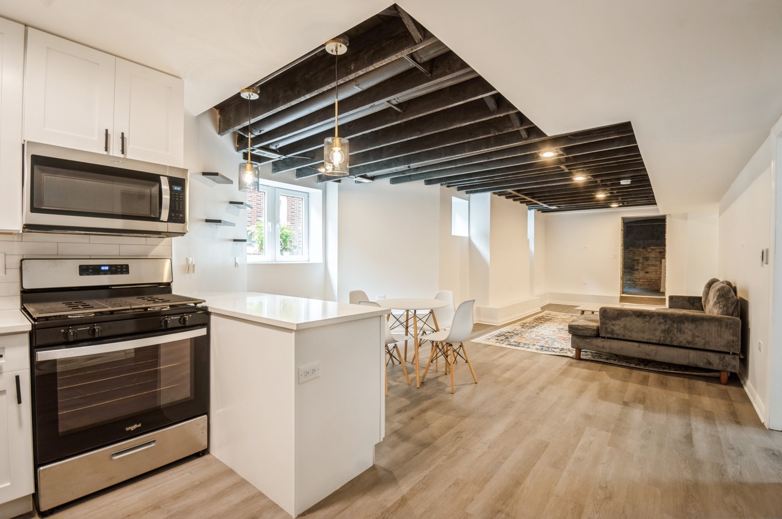 1823 Wesley Avenue G Property Photo 3