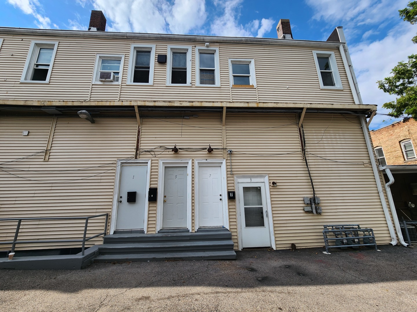 5 National Street 5 Property Photo 1