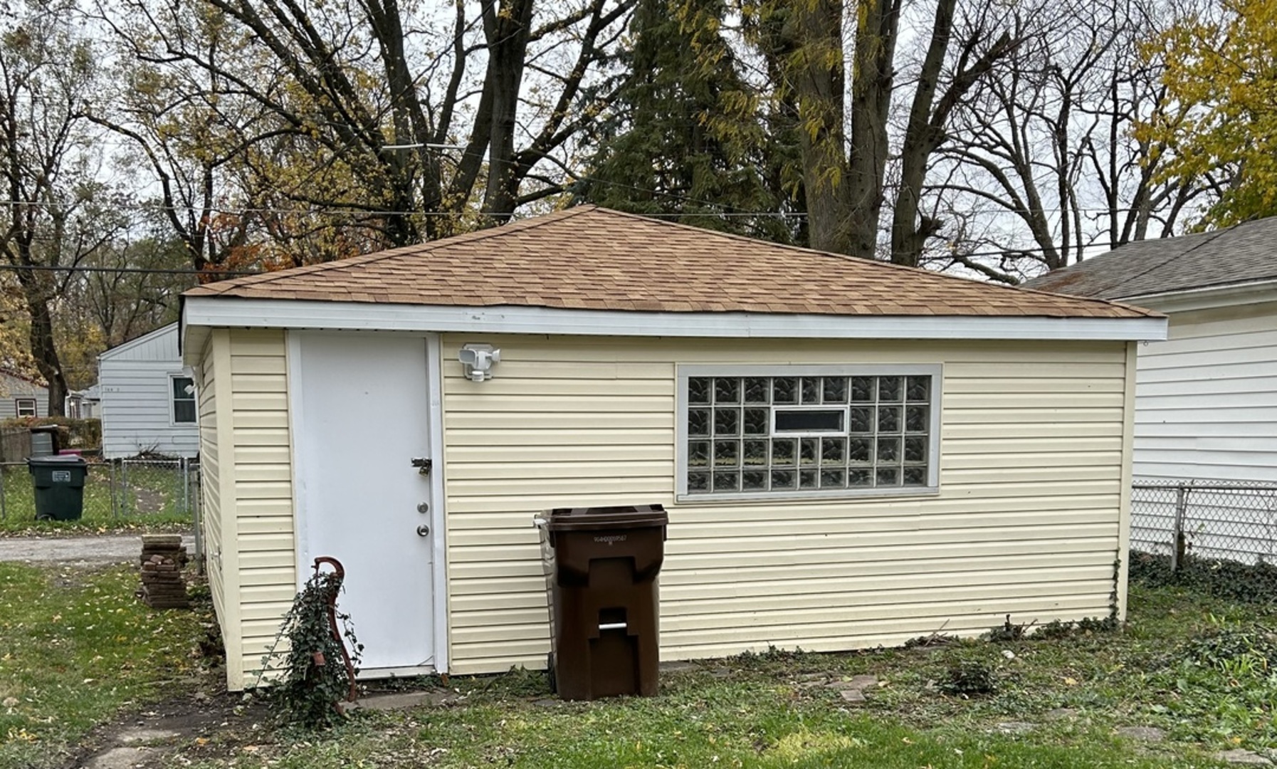 16873 Bulger Avenue Property Photo 20