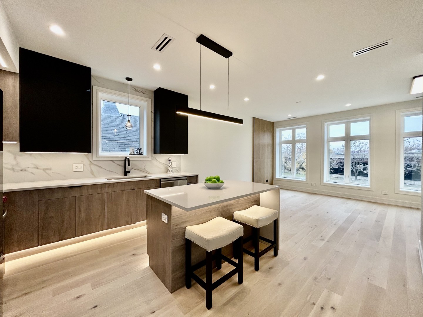 2015 S Ruble Street 2 Property Photo 5
