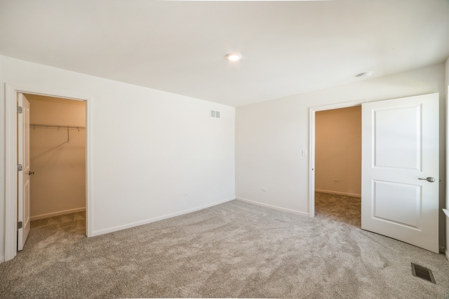 640 Sycamore Street Property Photo 8