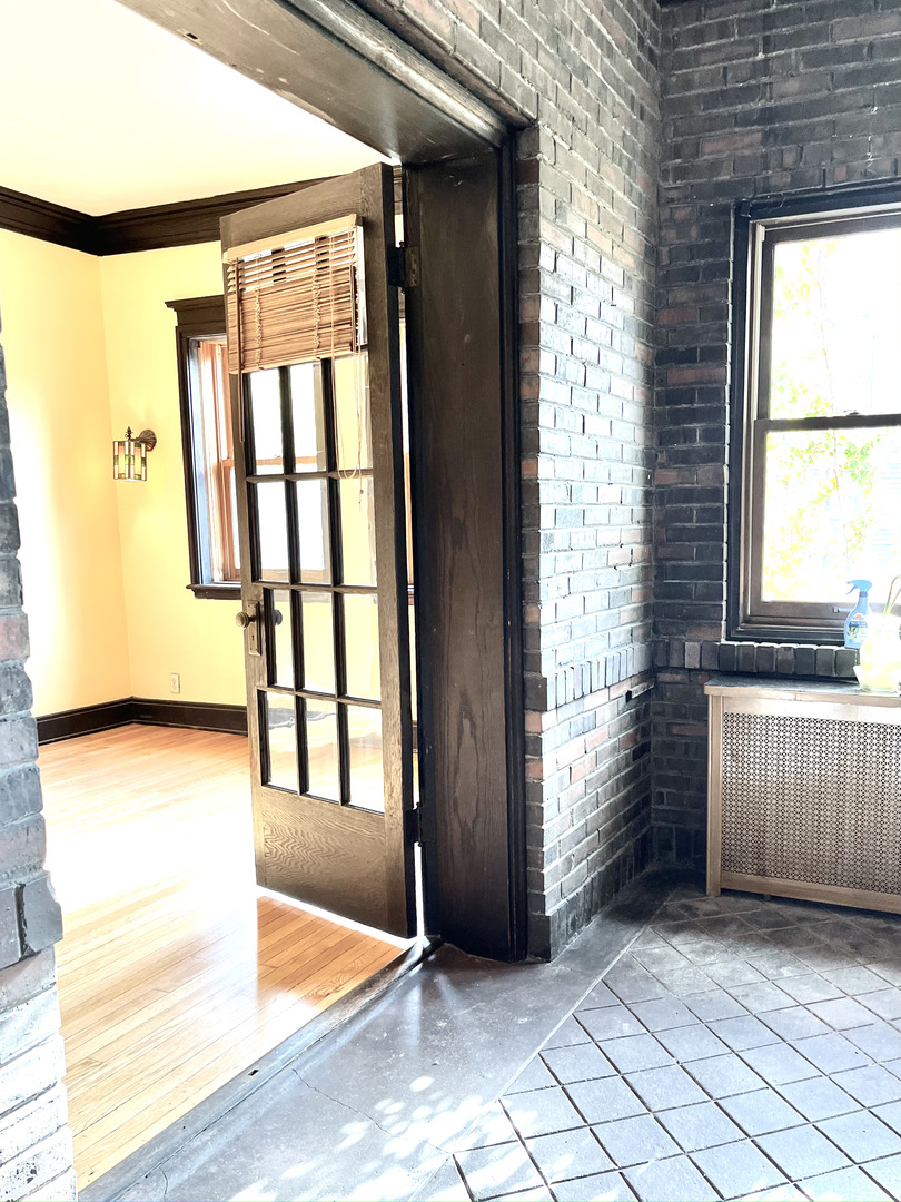 5716 S Kenwood Avenue 1 Property Photo 8