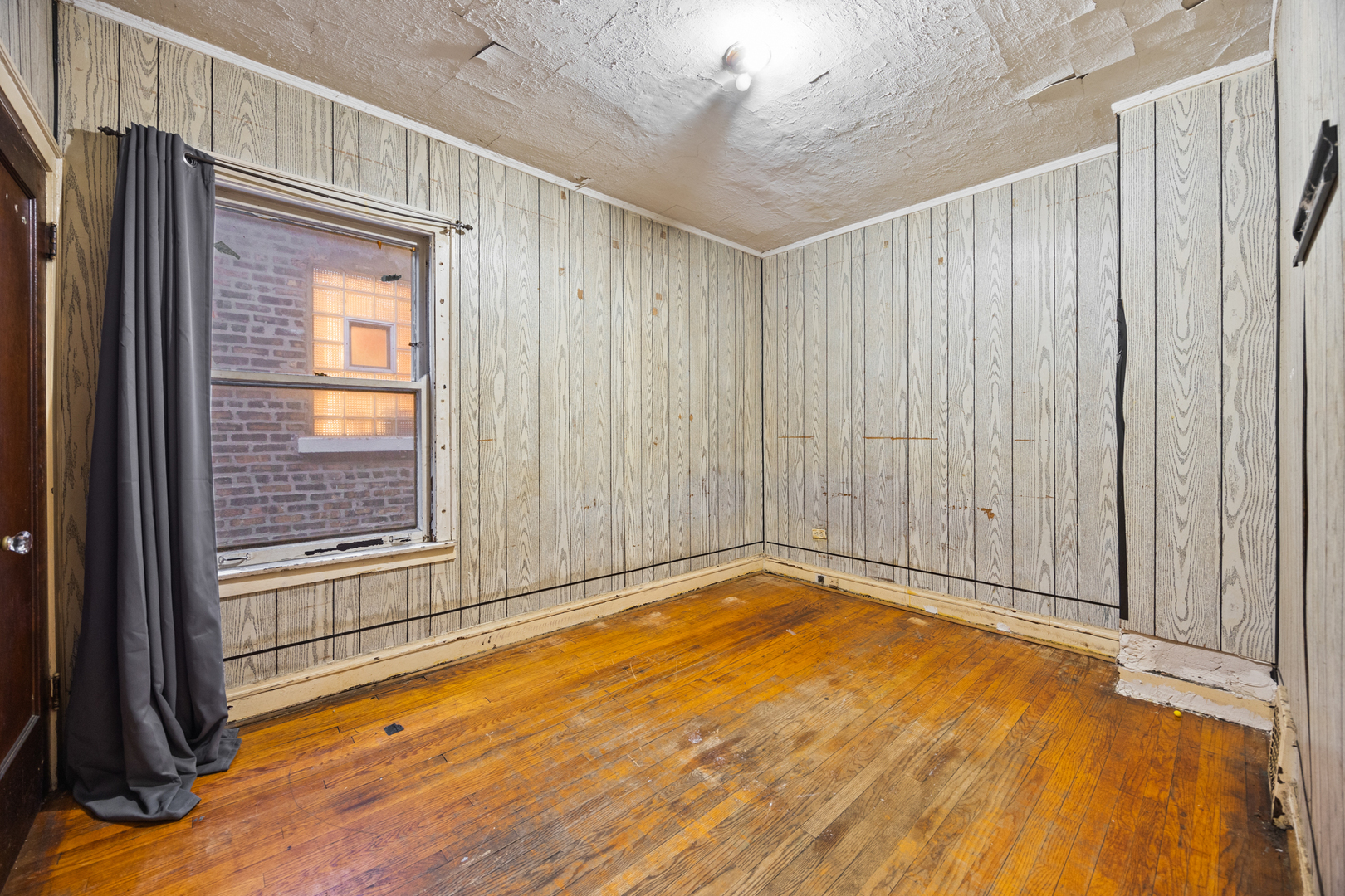 7519 S Aberdeen Street Property Photo 10