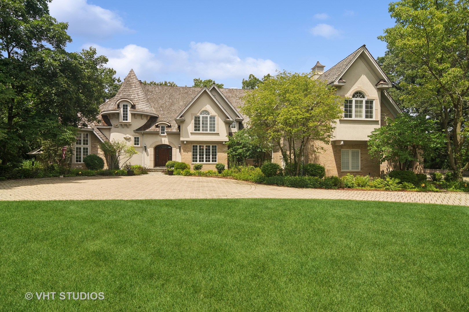 3740 Deerwood Drive Property Photo