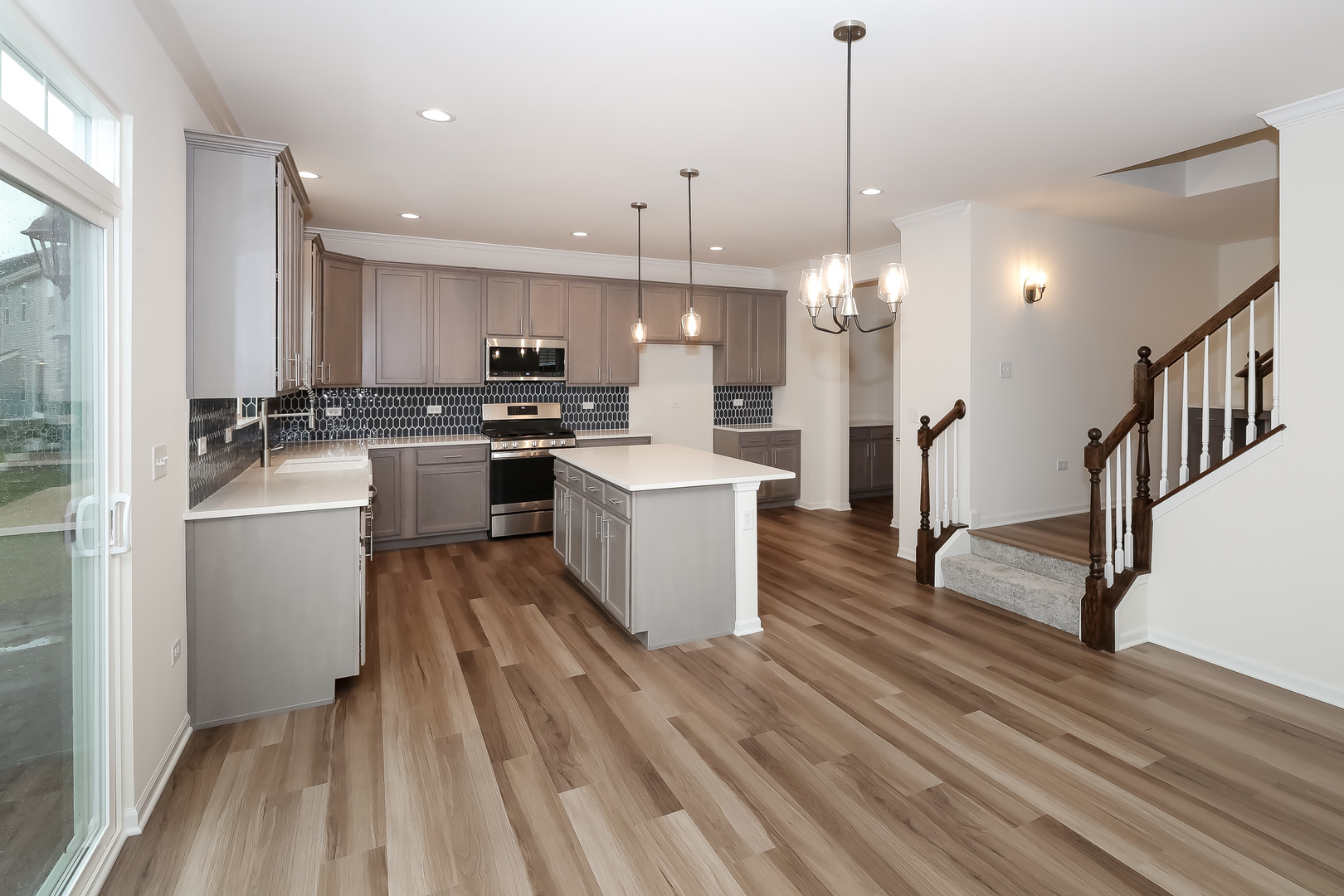 11381 Saxony Street Property Photo 5