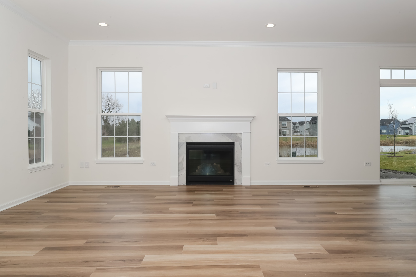 11381 Saxony Street Property Photo 15