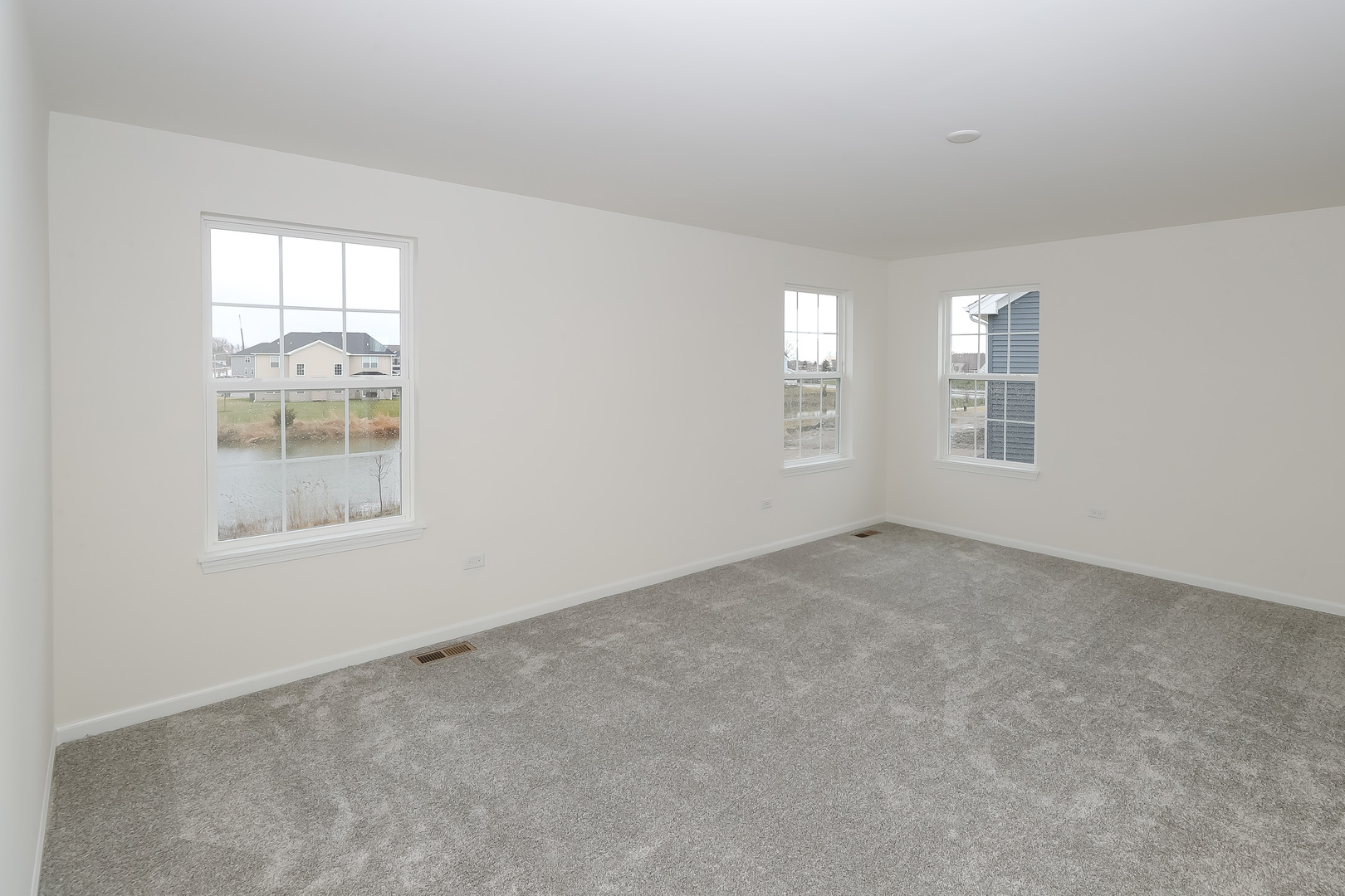11381 Saxony Street Property Photo 17