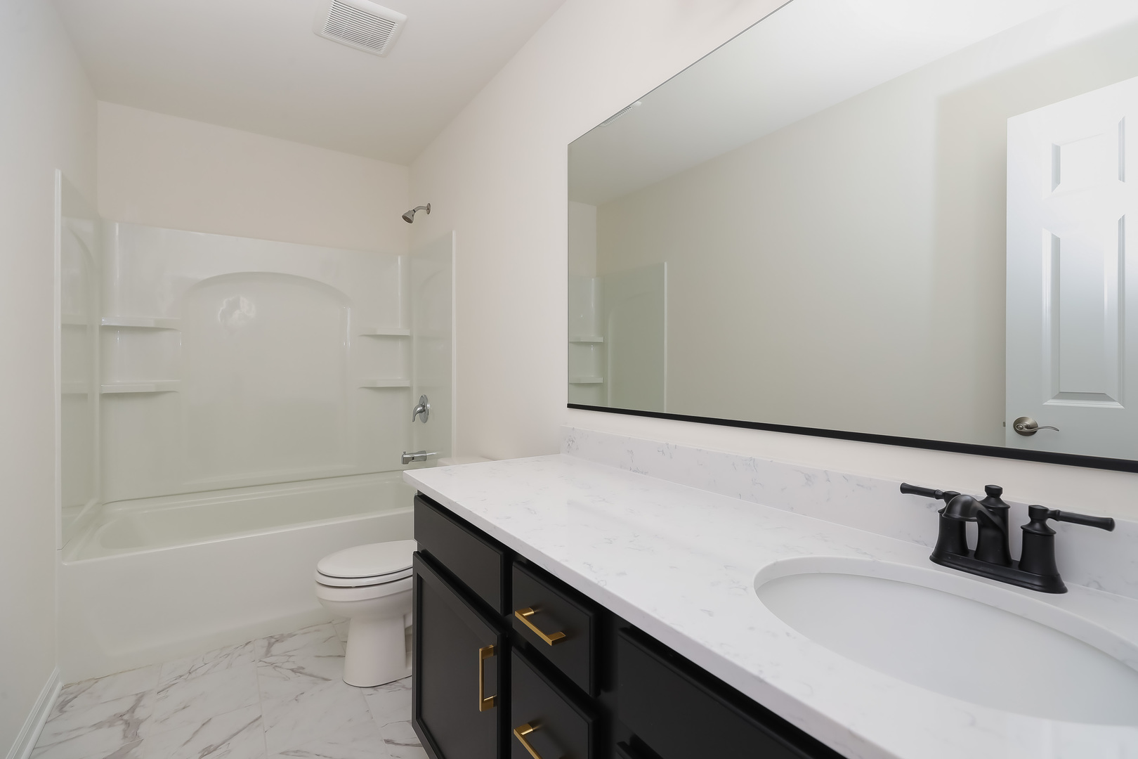11381 Saxony Street Property Photo 24