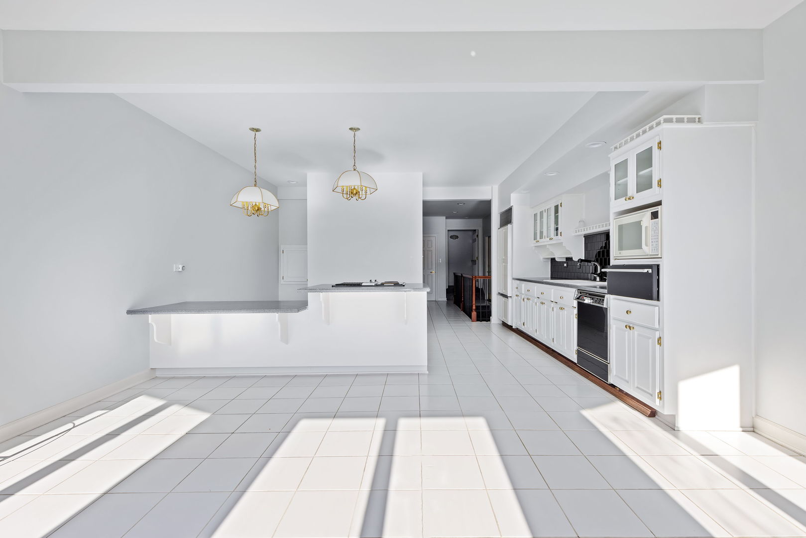 1 Horseshoe Lane Property Photo 10