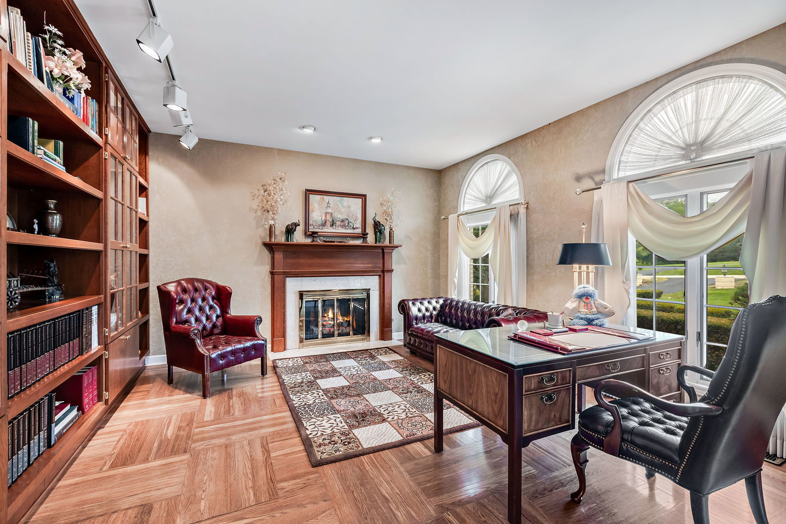 1 Horseshoe Lane Property Photo 17
