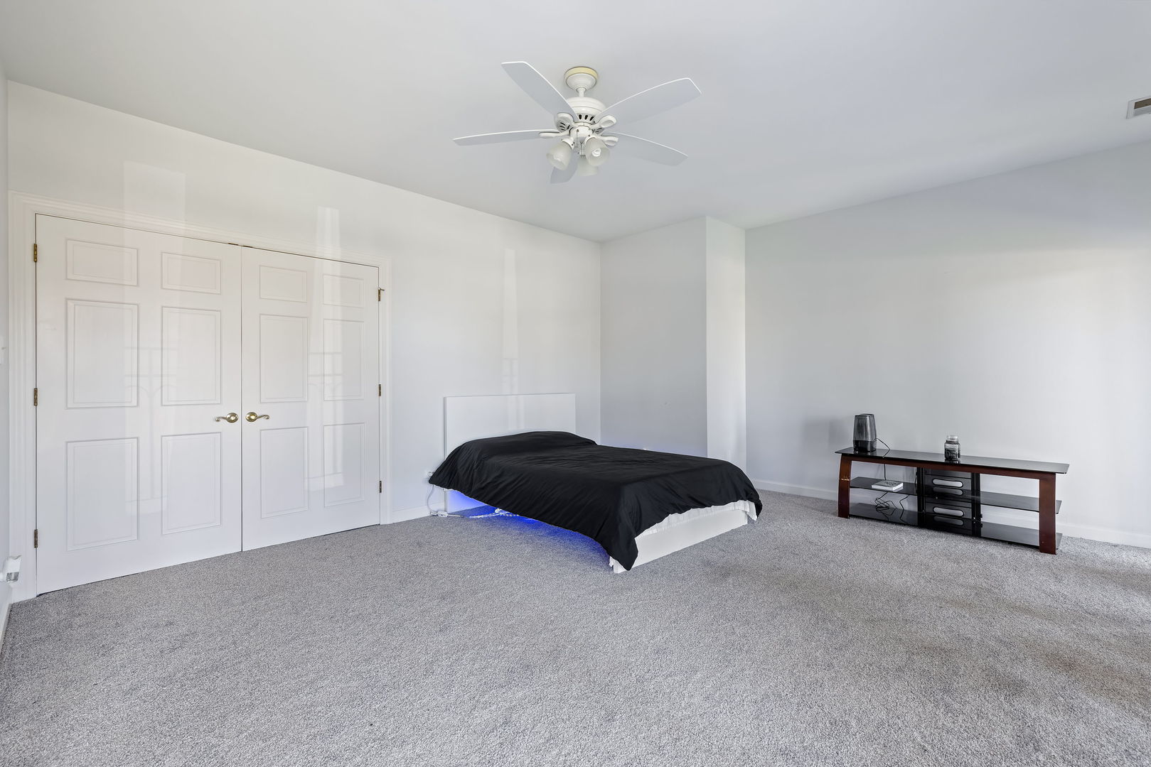 1 Horseshoe Lane Property Photo 20