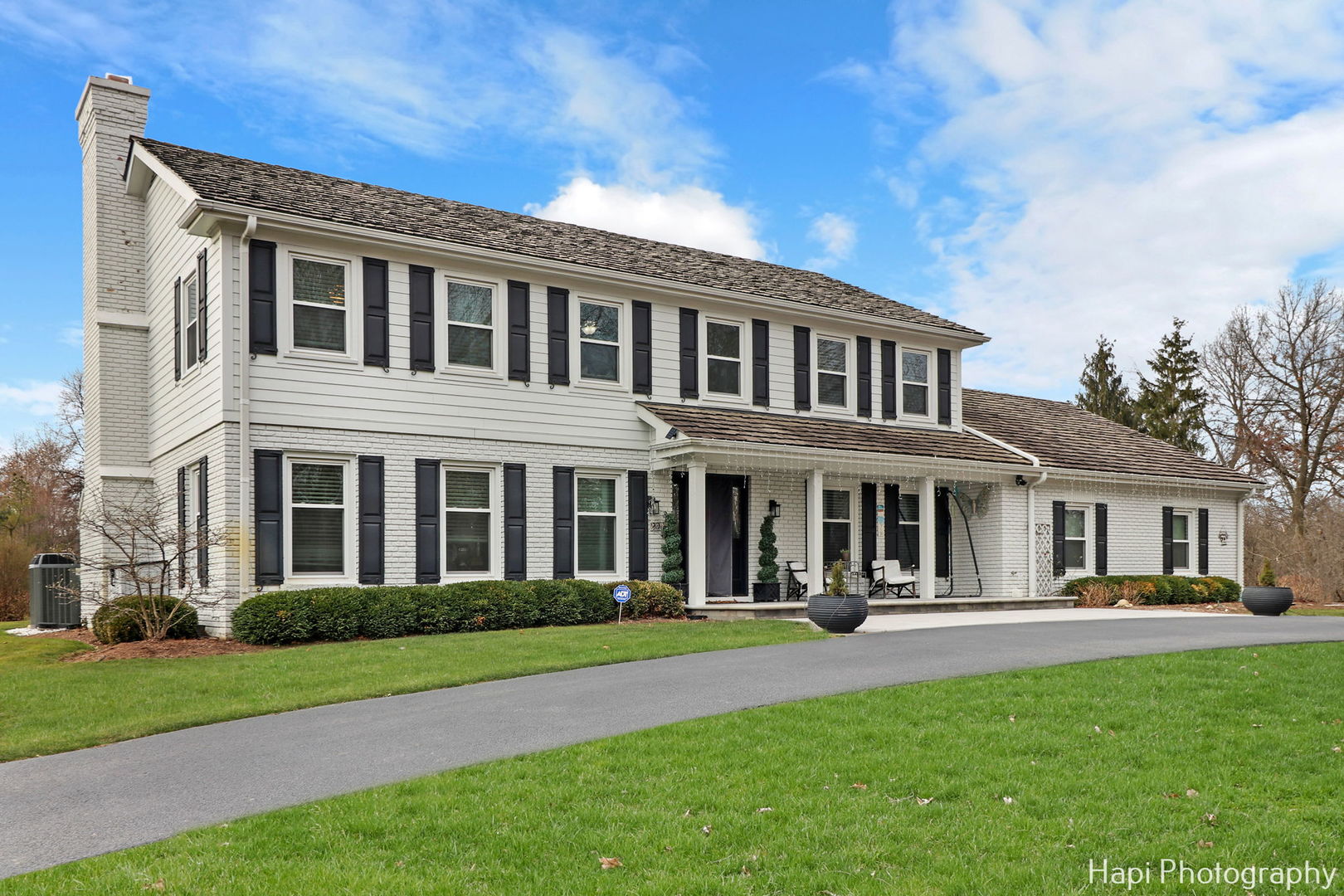 200 S Roselle Road Property Photo