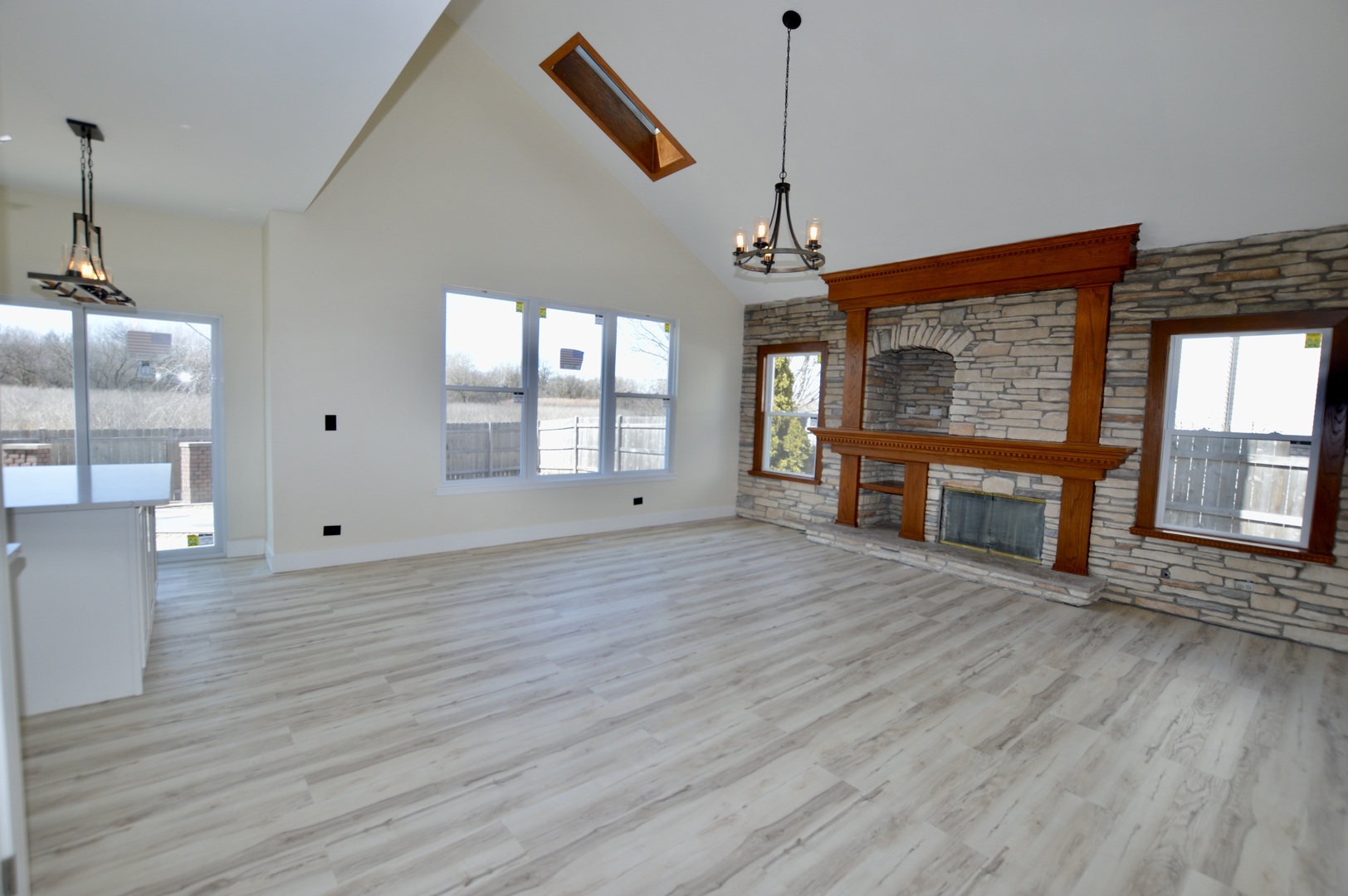 11895 Blue Bayou Drive Property Photo 6