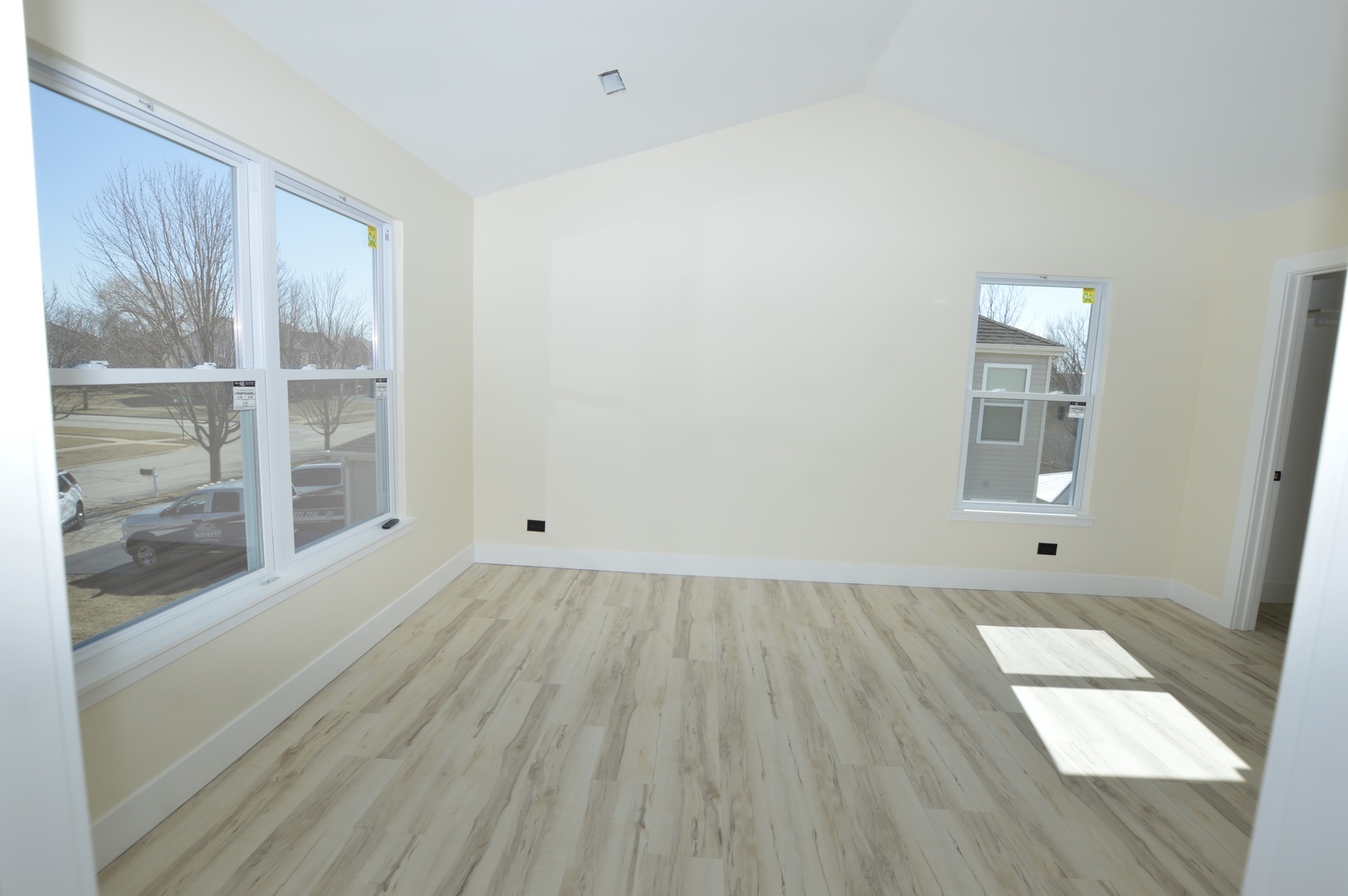 11895 Blue Bayou Drive Property Photo 9