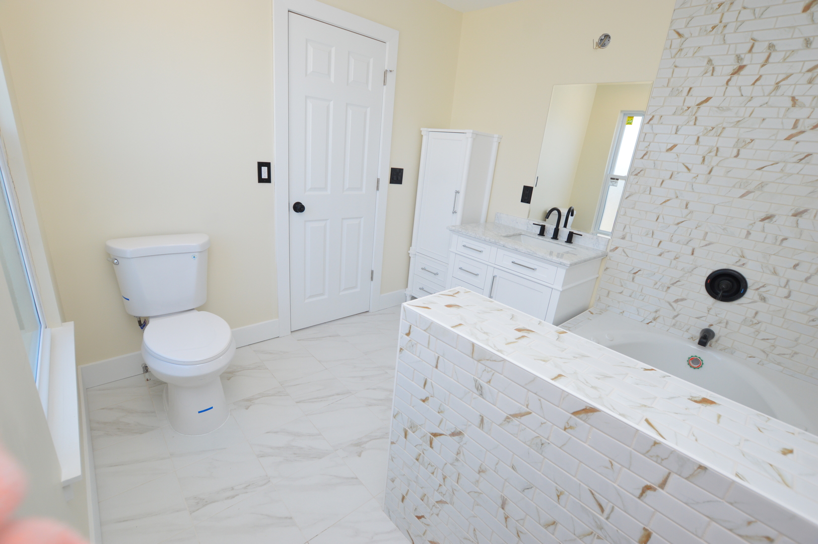 11895 Blue Bayou Drive Property Photo 11