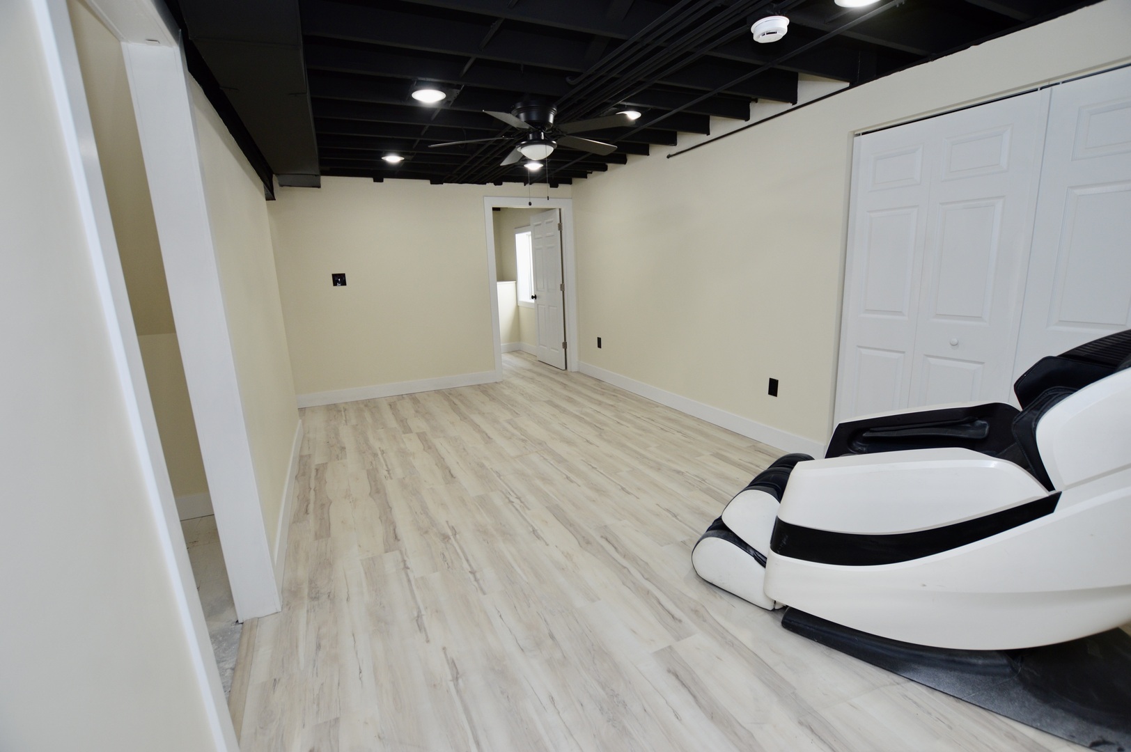 11895 Blue Bayou Drive Property Photo 26