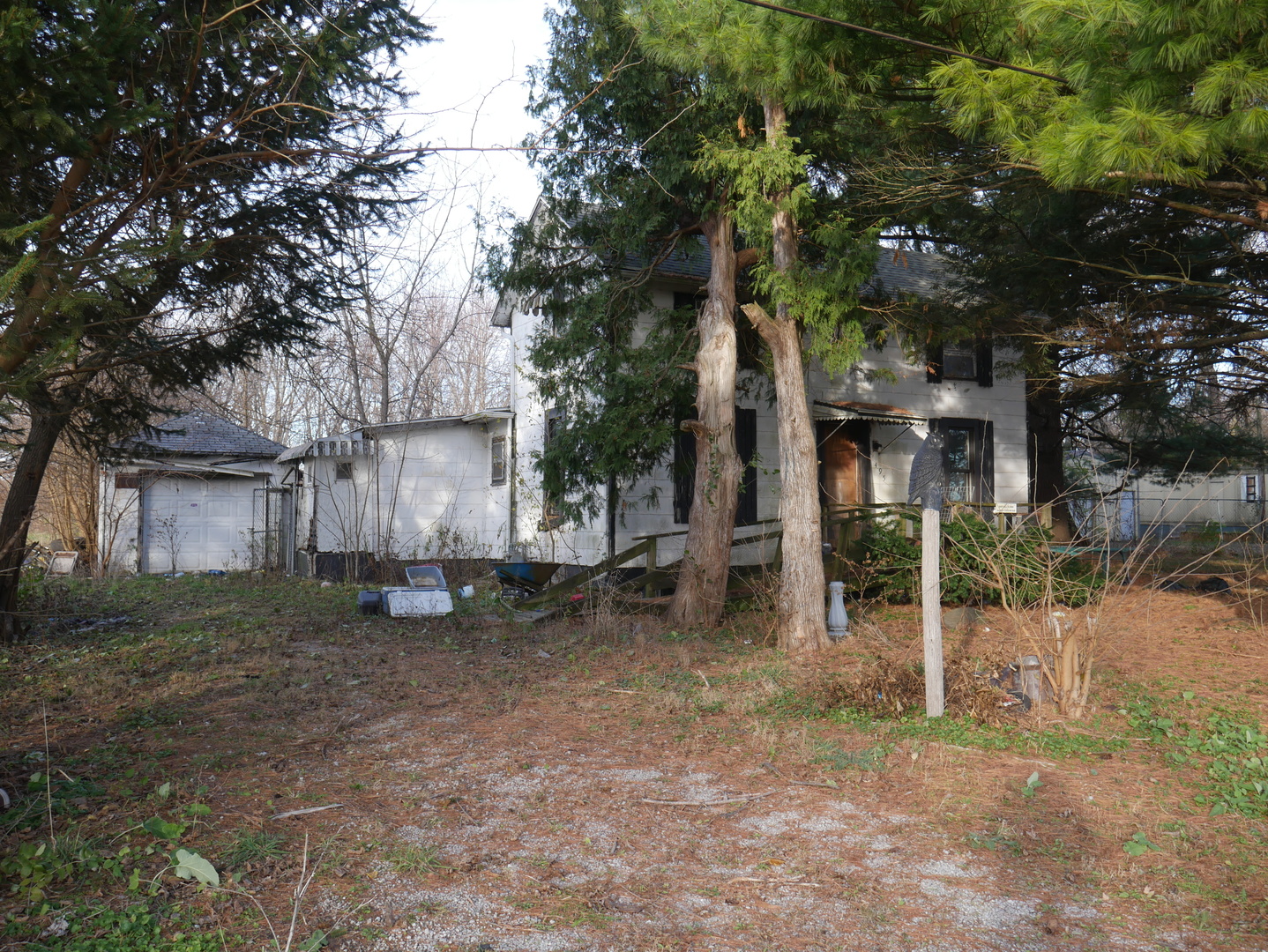 495 W Concord Place Property Photo 5