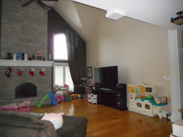 8825 Robert Road Property Photo 10