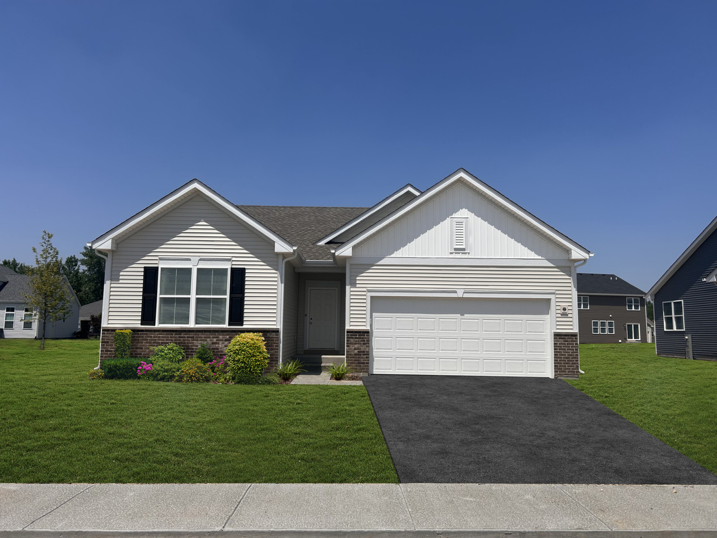 437 Fairway Lane Property Photo 1