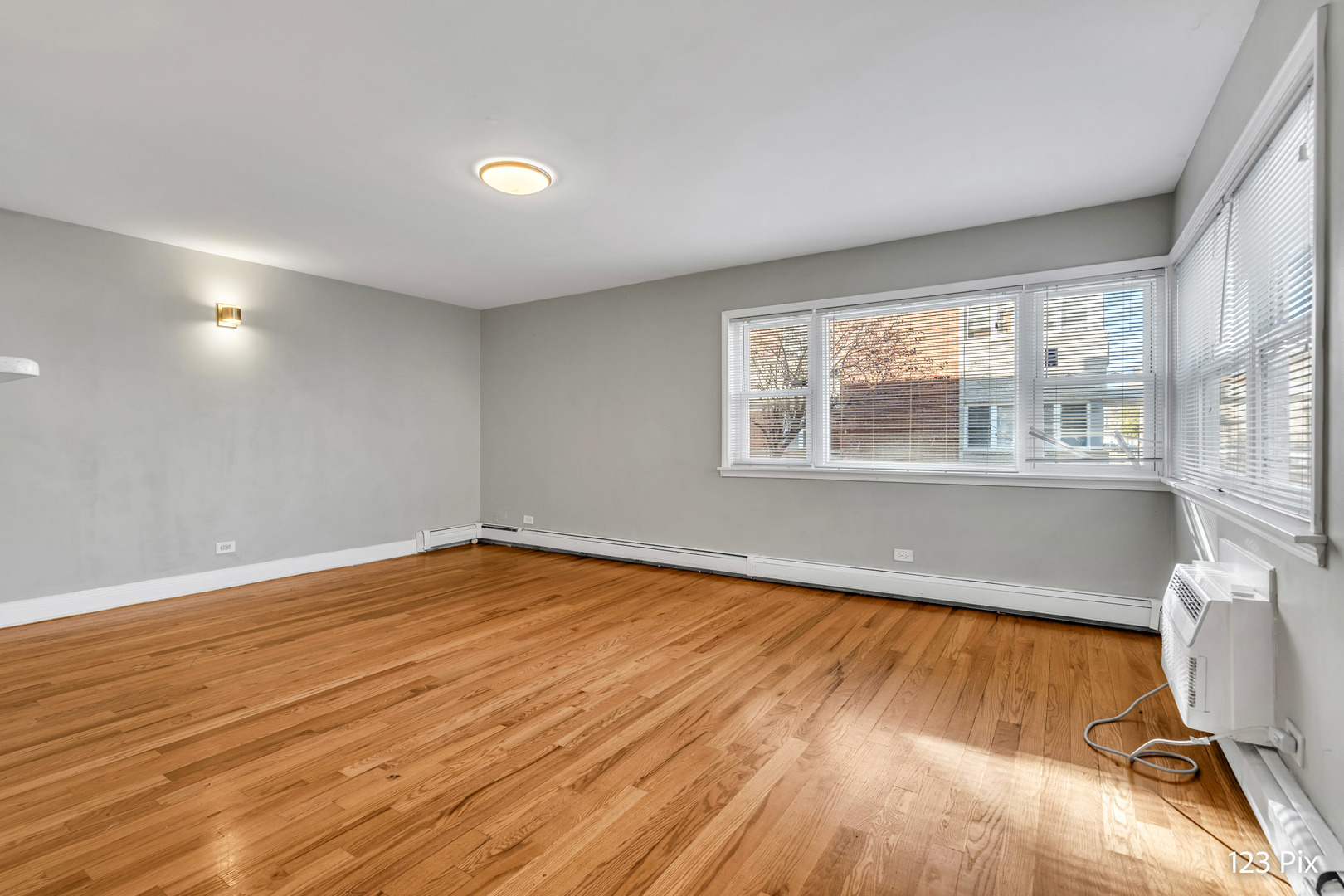 2409 W Balmoral Avenue 1e Property Photo 8