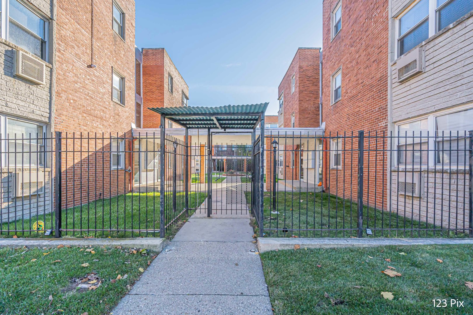 2409 W Balmoral Avenue 1e Property Photo 15