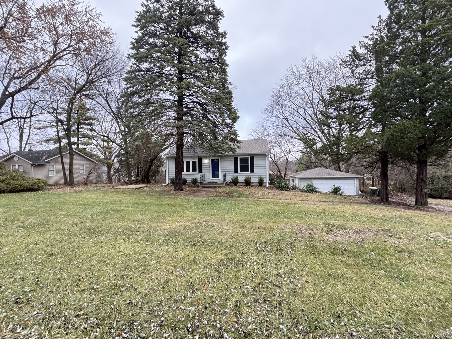 1107 S Hough Street Property Photo 3