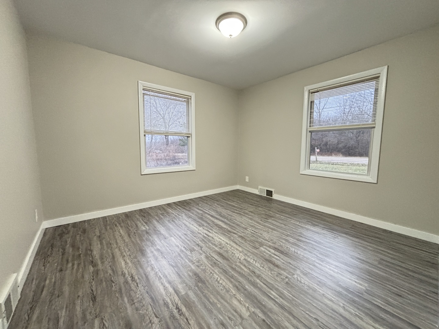 1107 S Hough Street Property Photo 13
