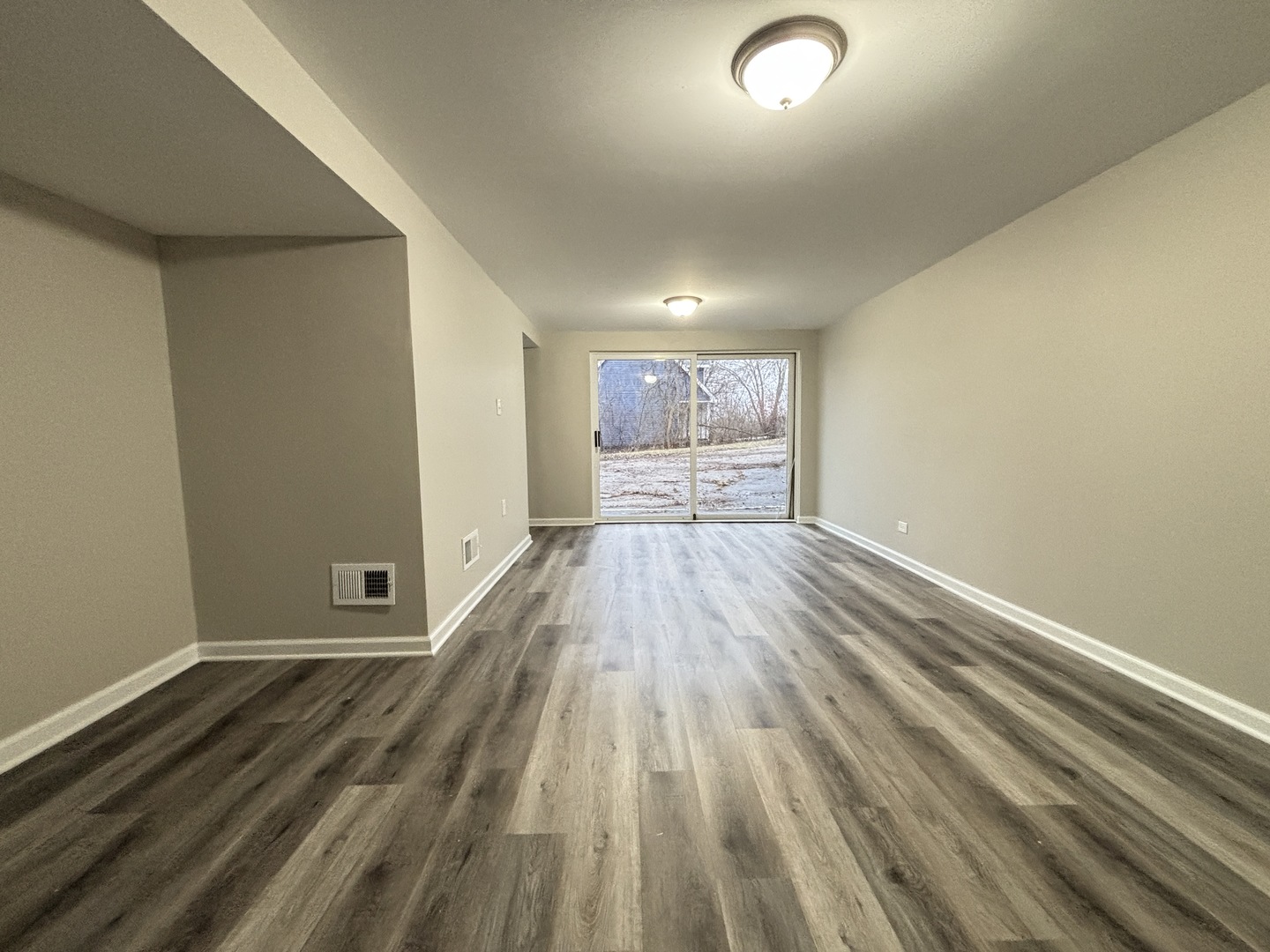 1107 S Hough Street Property Photo 14