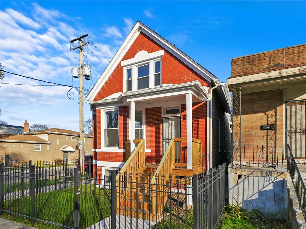 6501 S Hamilton Avenue Property Photo 8