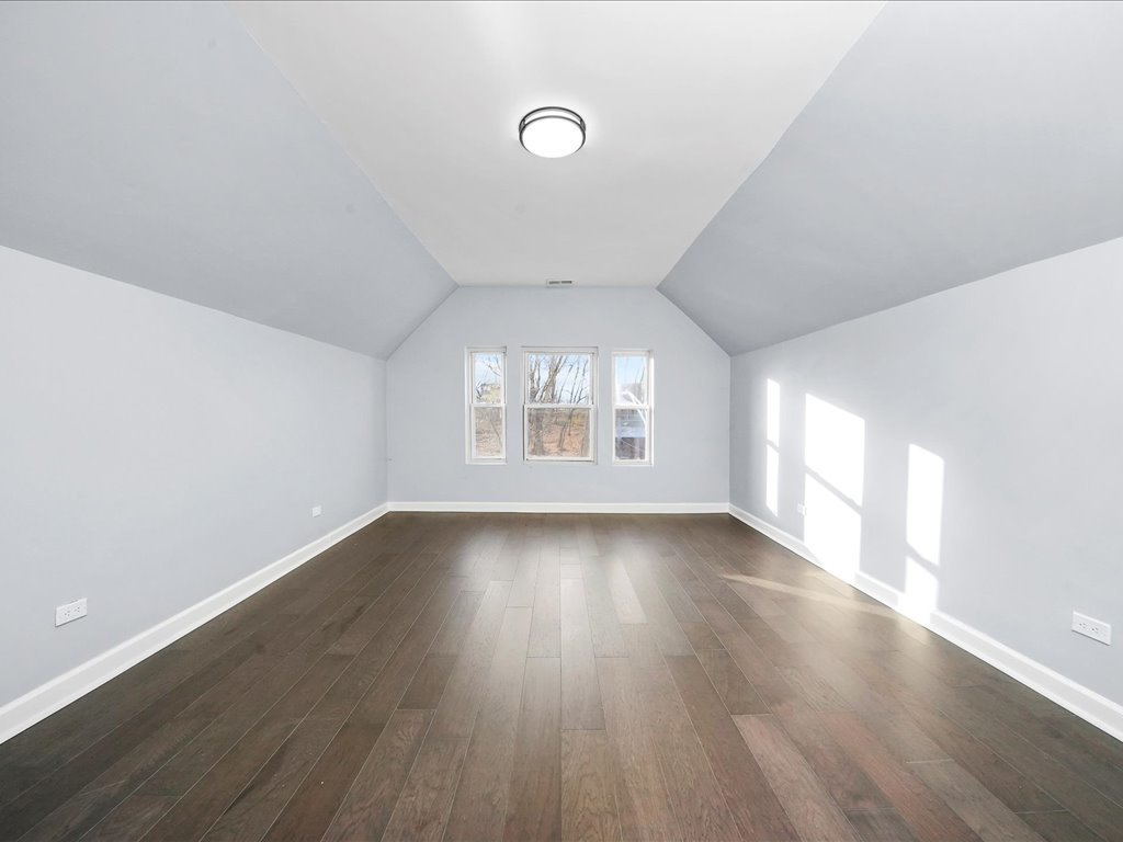 6501 S Hamilton Avenue Property Photo 18
