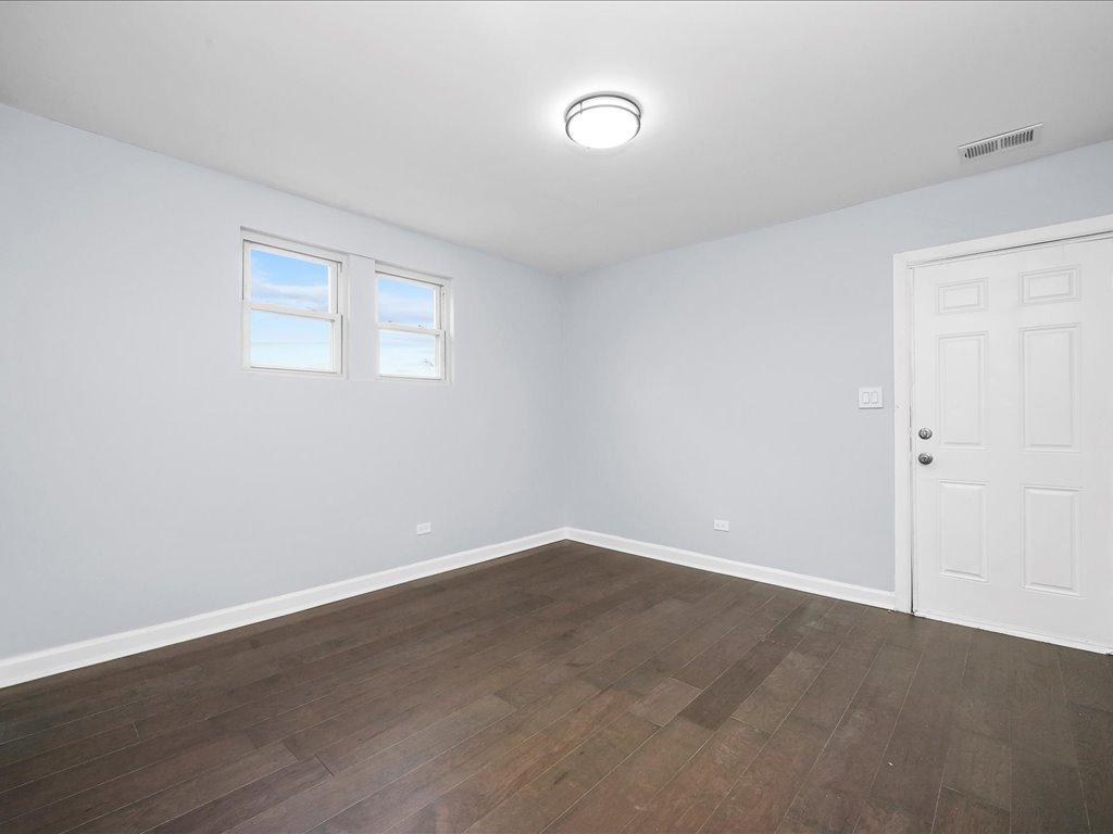 6501 S Hamilton Avenue Property Photo 28