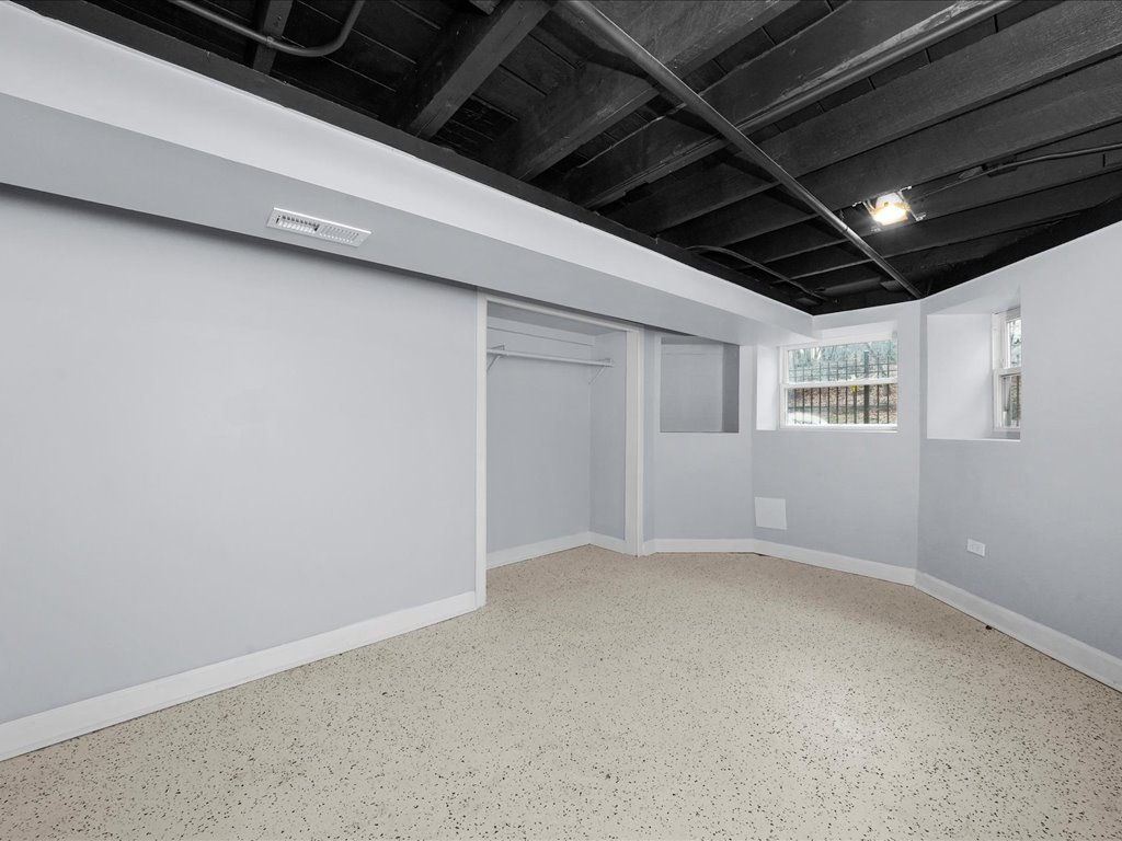 6501 S Hamilton Avenue Property Photo 35