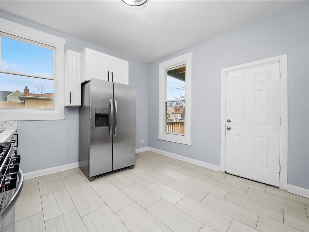 6501 S Hamilton Avenue Property Photo 39