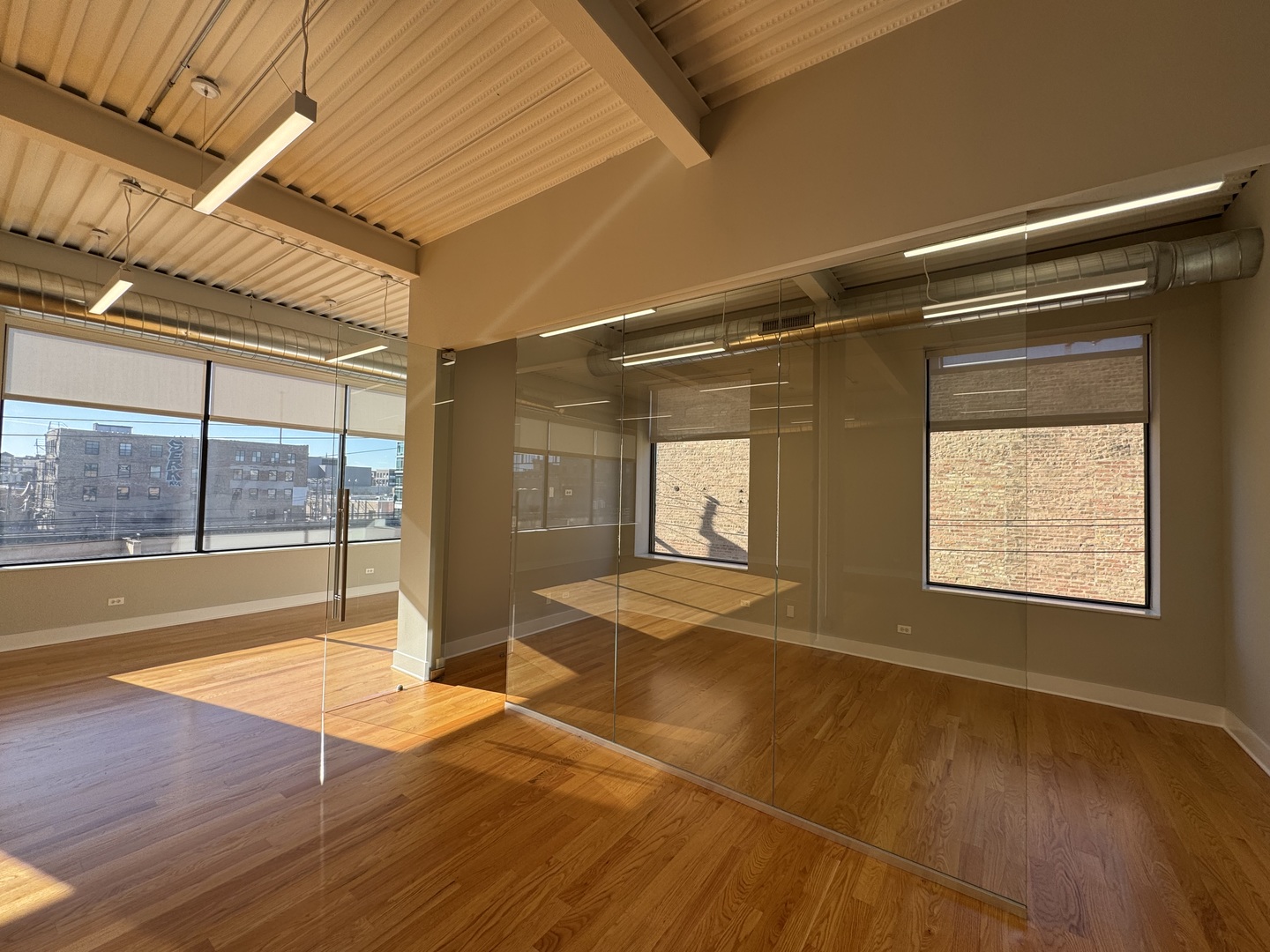 216 N May Street Property Photo 5