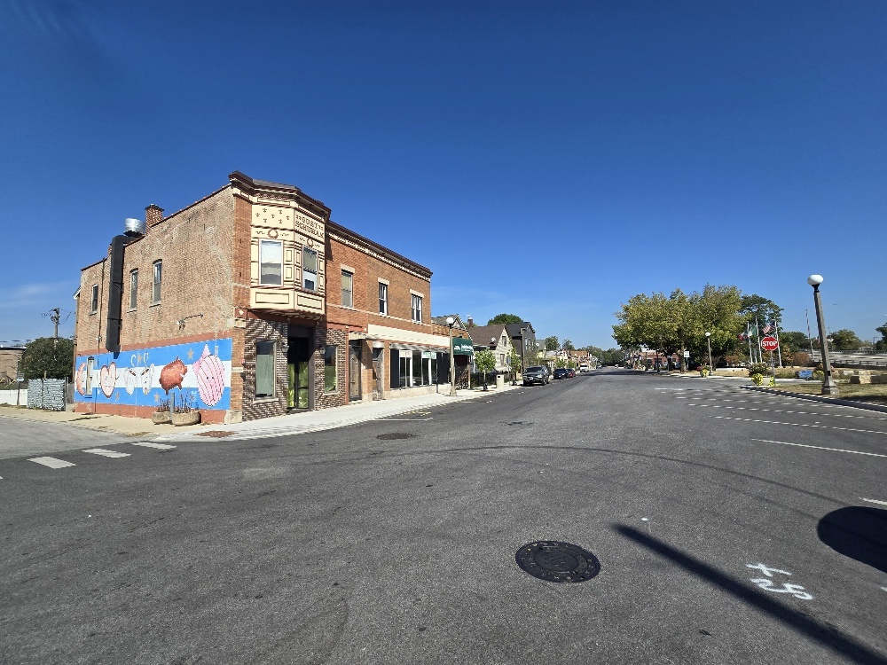 13440-13442 Western Avenue Property Photo 4